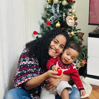 Trabalhos de ama em Santa Maria da Feira: Trabalho de babysitting Andriely