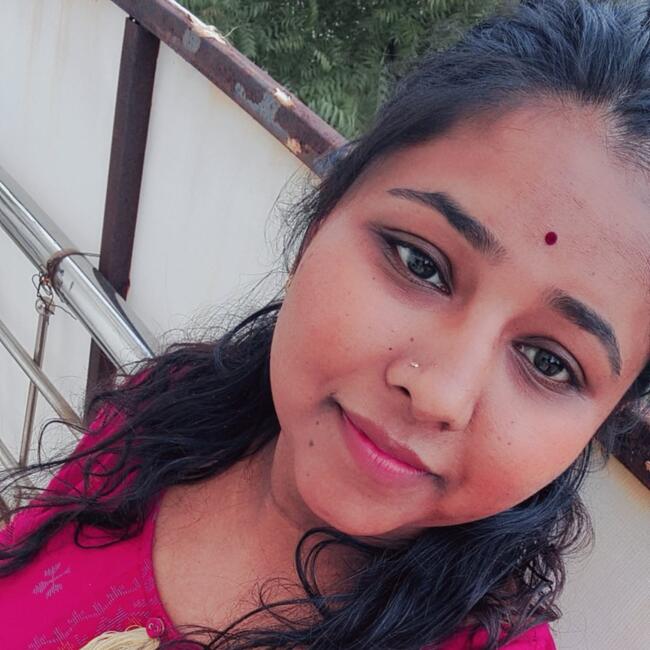 नागपुर में बेबीसिटर: Shraddha