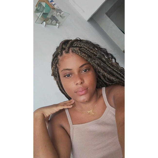 Babysitter in Salvador: Raiane