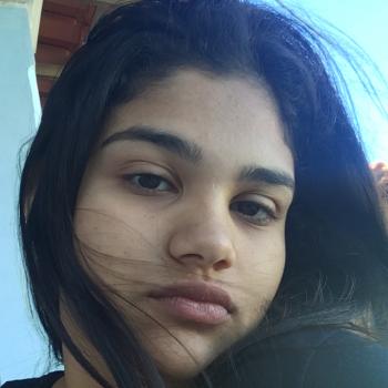 Babá Cabo Frio: Ana Júlia de Luna Maluf
