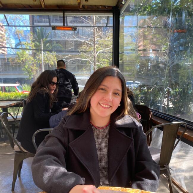Babysitter in Providencia: Camila