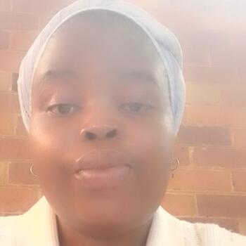 Babysitter Soweto: Fezile