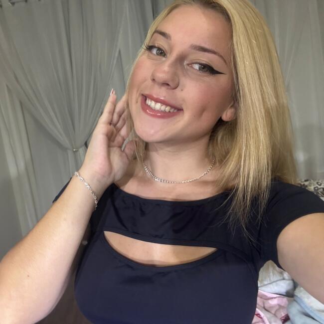 Babysitter in Curitiba: Anna julia