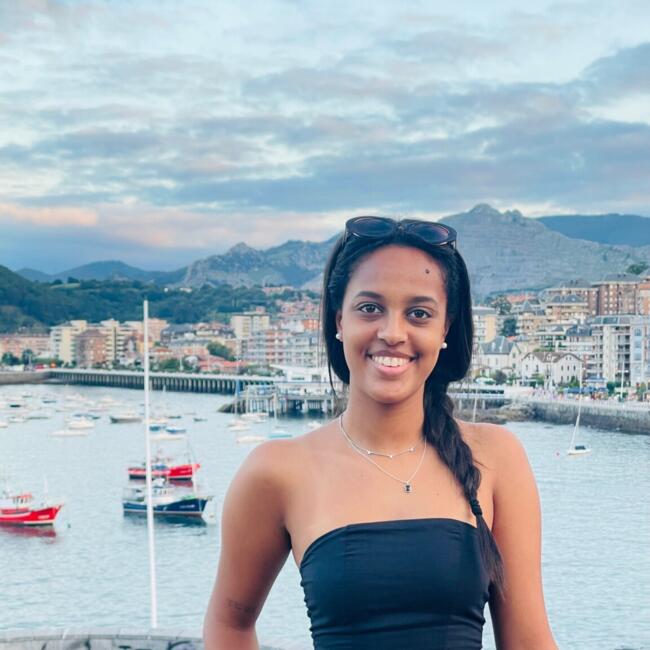 Babysitter in Los Angeles: Martina