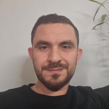 Babysitting job in Doha: babysitting job Mohamed