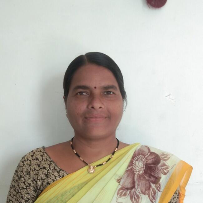 पुणे में आया: Devika