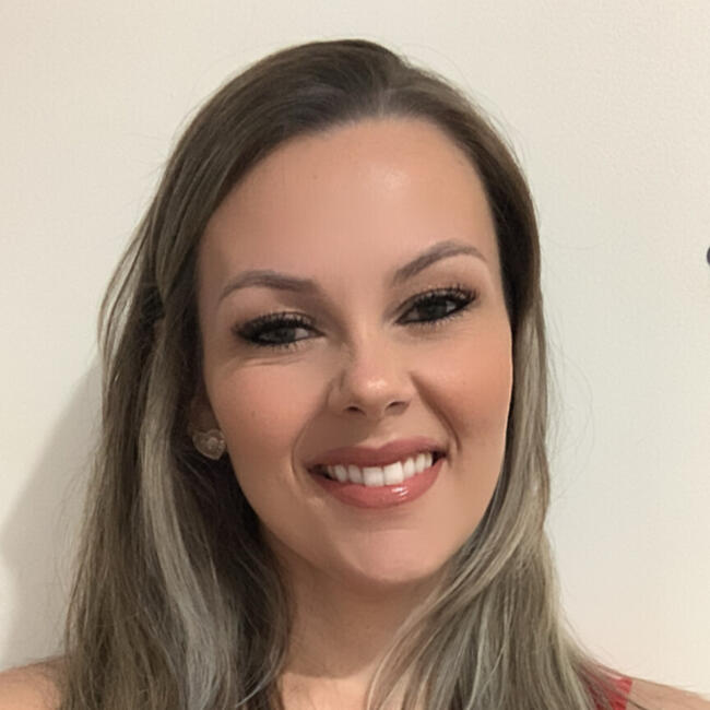 Babysitter in São Bento do Sul: Hayani