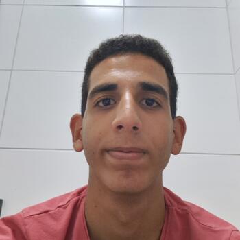 Babysitter in Palhoça: Hossam