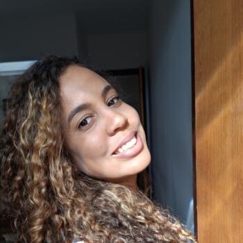 Babysitter in Moreno: Lívia