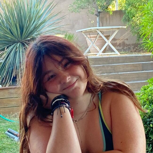 Babysitter in Colombes: Clemence