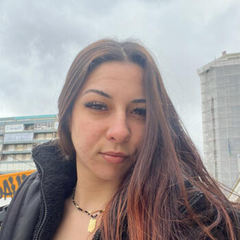 Babysitter στην περιοχή Αλμάντα: Bruna