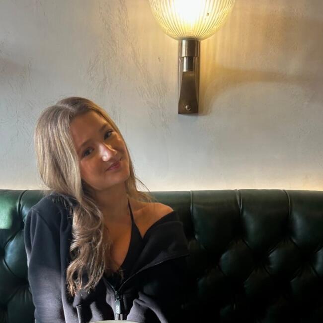Babysitter in Auckland: Zara