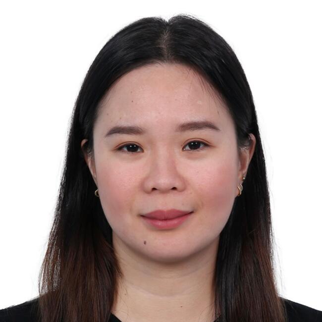 جليسة أطفال في دبي: Chel