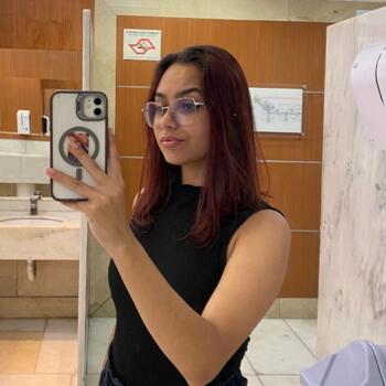 Babysitter in Osasco: Laura