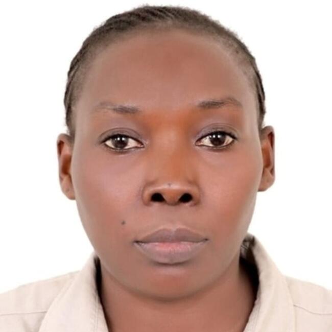 جليسة أطفال في دبي: Eunice