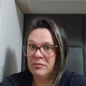 Babá em Santo André: Simone