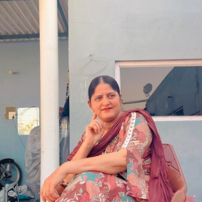 Babysitter in Amritsar: Parminder