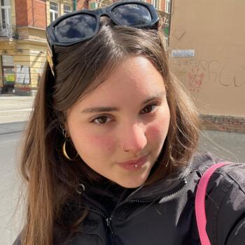 Babysitter in Corfu: Sofia