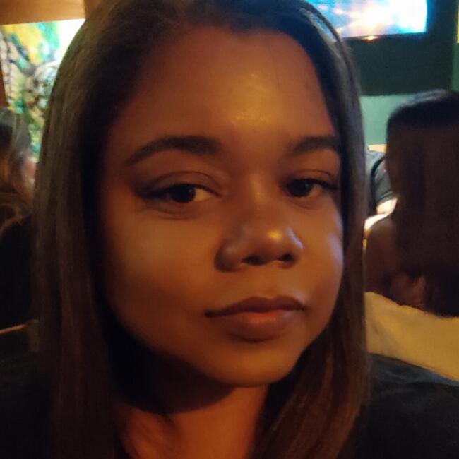 Babysitting job in Resende: Naiara