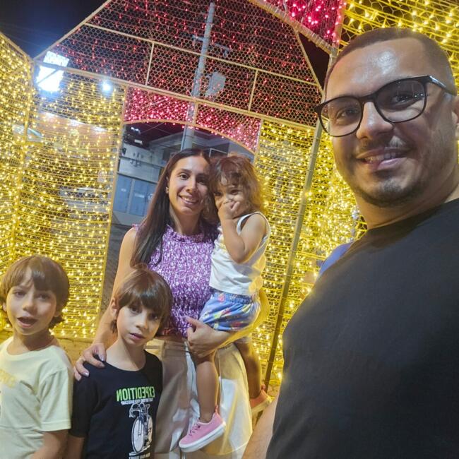 Emprego de babá em Olímpia: Diego