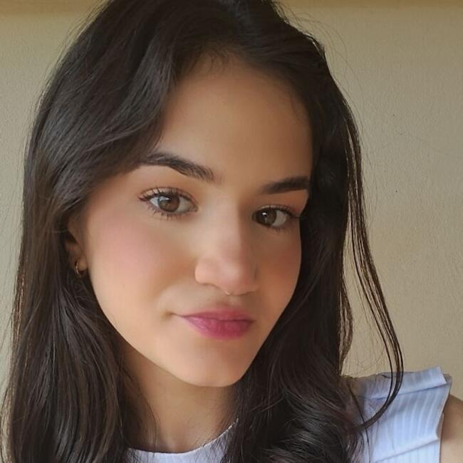 Babá em Campo Grande: Juliana