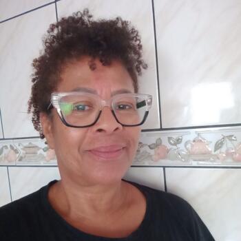 Babysitter São José dos Campos: Maria