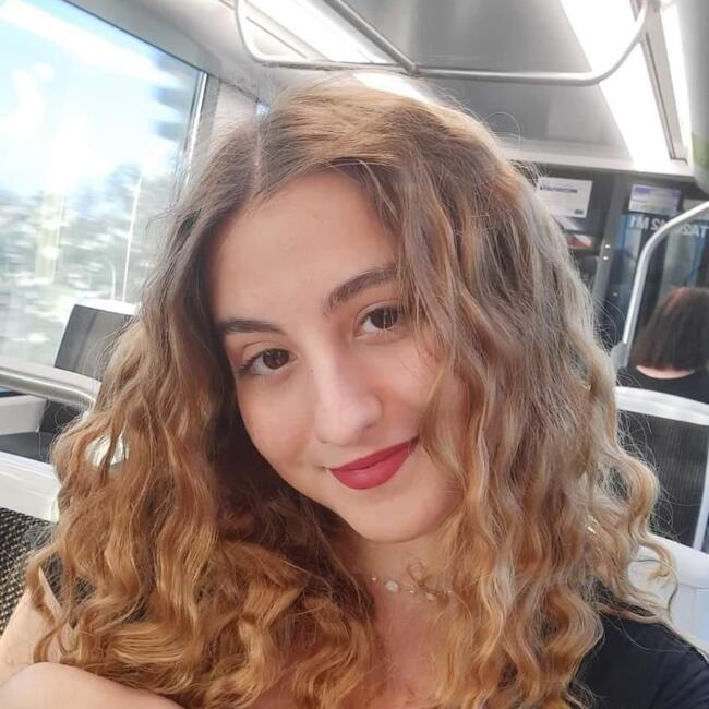 Nanny (νταντά) στην περιοχή Καλλιθέα: Reniakali