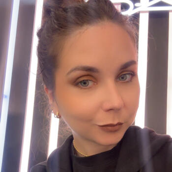 Babysitter in Bordeaux: Anais