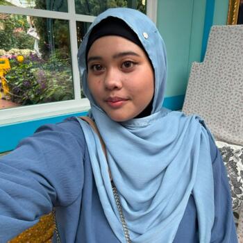 Babysitter in Singapore Island: Nurul
