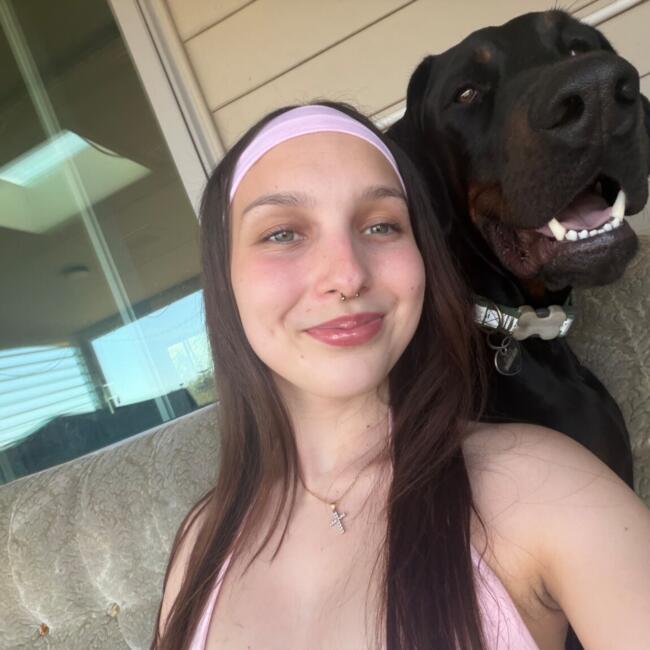 Babysitter in Port Waikato: Sophie