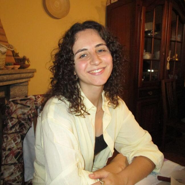 Babysitter em Nogueira da Regedoura: Ana