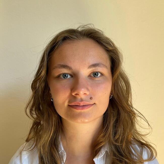 Babysitter in Milan: Zoe