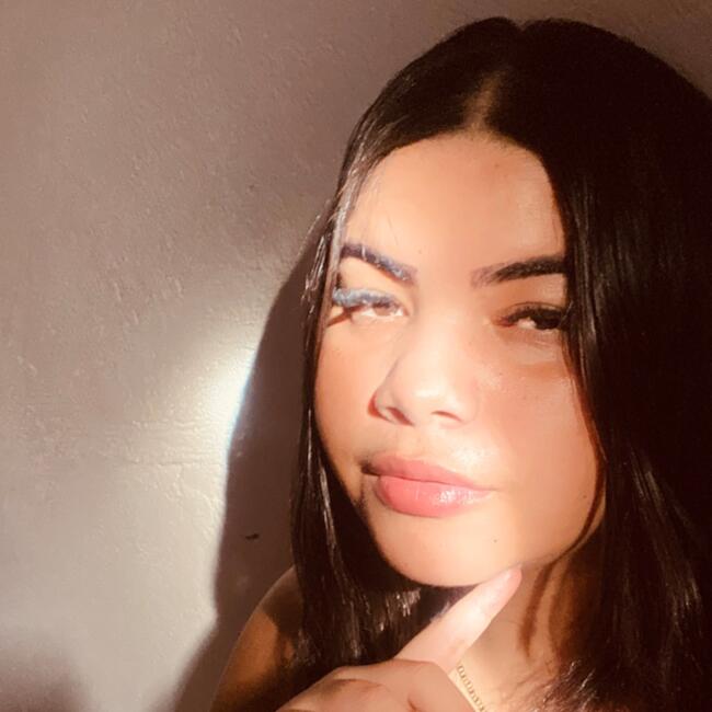 Babysitter in Várzea Grande: Karinne