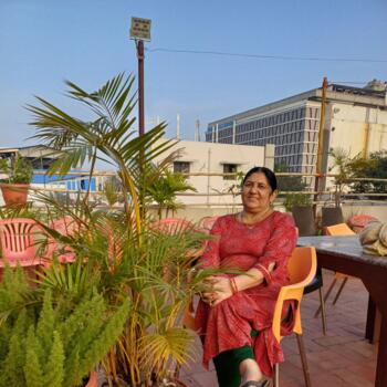 अहमदाबाद में आया की नौकरी: बेबीसिटिंग से जुड़े काम Puja