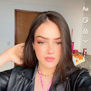 Babysitter in Aparecida de Goiânia: Brenda