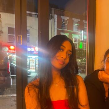 Babysitter in Bath: Gouri