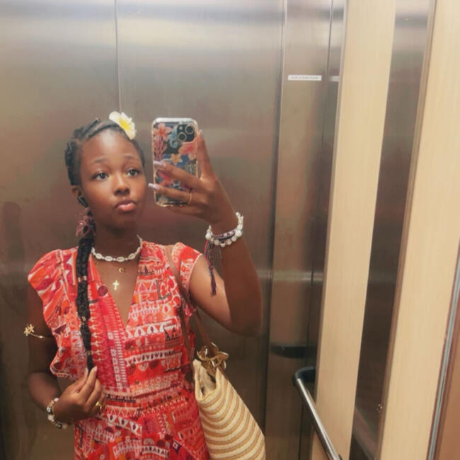 Babysitter in Antibes: Kayliah