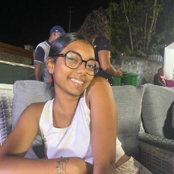 Babysitter Nîmes: Jolhane