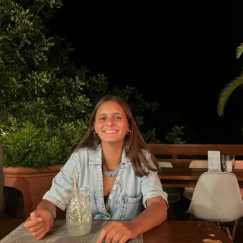 Babysitter in Lisbon: Maria