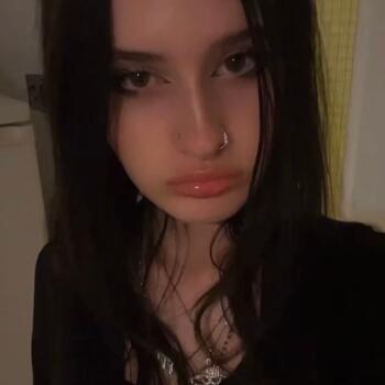 Babysitter in Milton Keynes: Briana