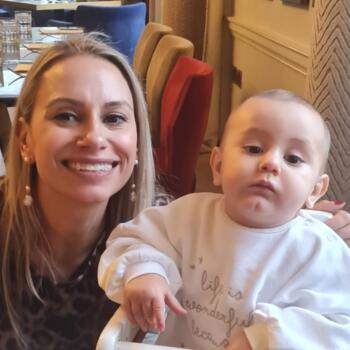 Babysitting job in Exeter: babysitting job Sheira