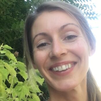 Babysitter in Fontainebleau: Sarah