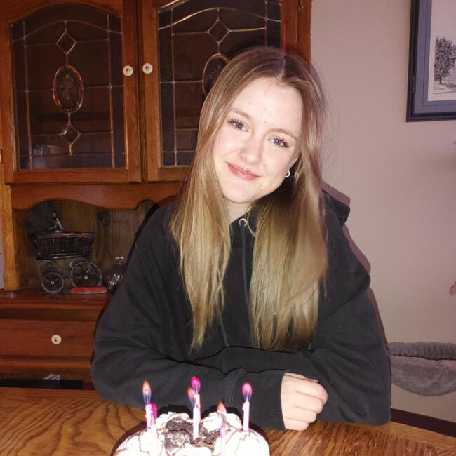 Baby-sitter in Kelowna: Lexxi