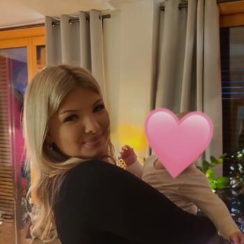 Babysitter in Salzburg: Lina