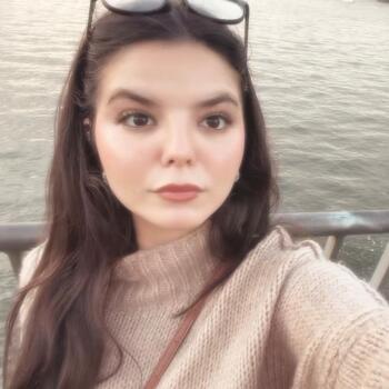 Babysitter in Grimbergen: Amina