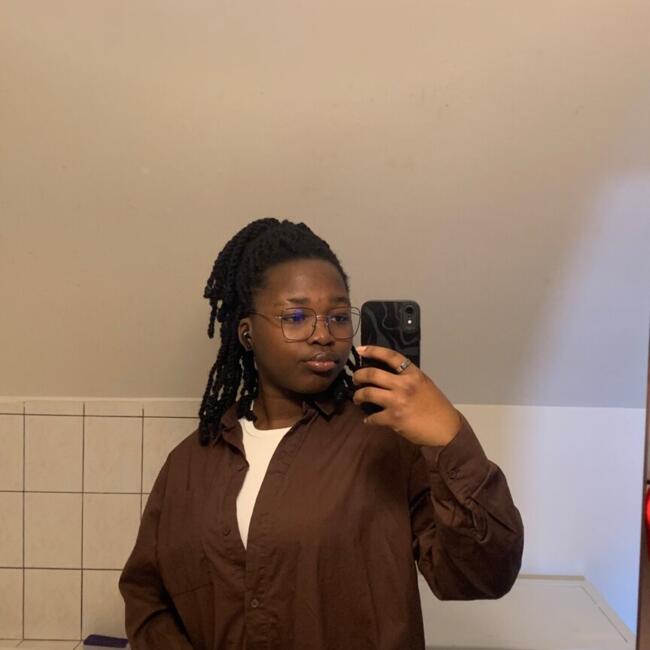 Babysitter in Troyes: Sarah