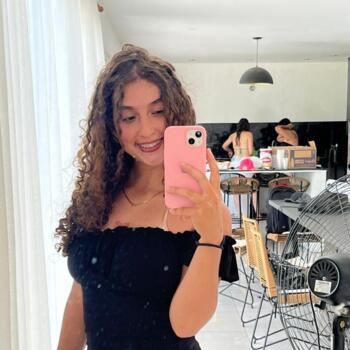 Niñera Posadas: Kazzandra