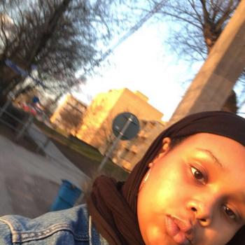 Barnvakt Örebro: Asiya