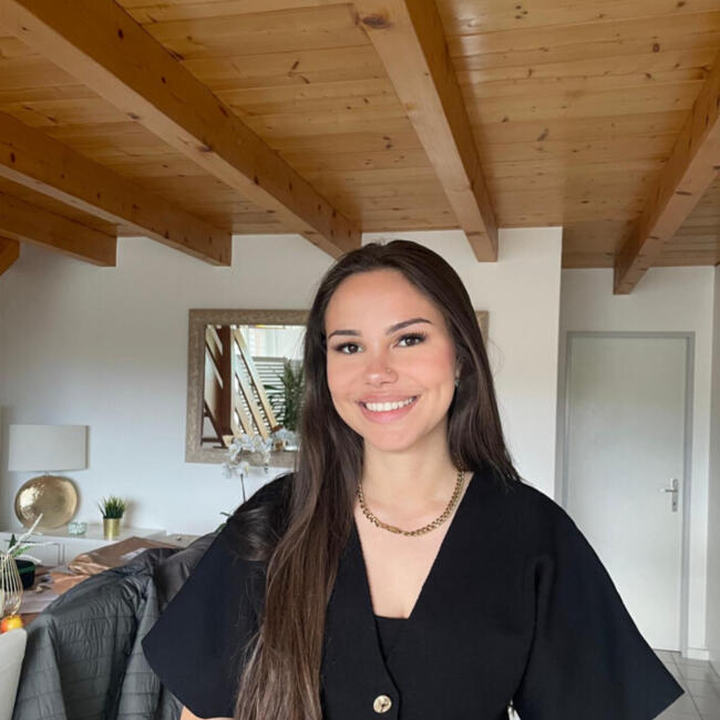 Babysitter in Vouvry: Shirine