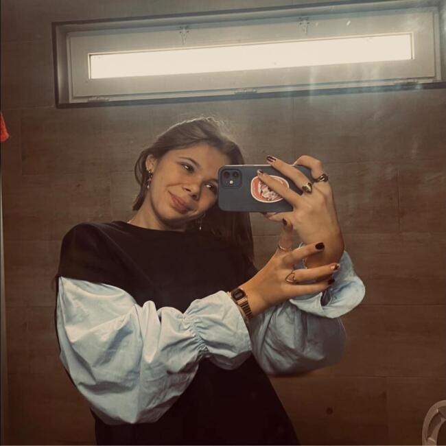 Babysitter in Borsbeke: Lana